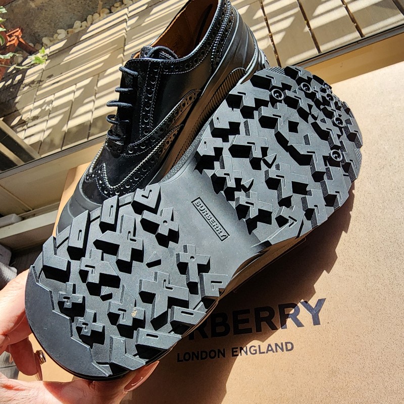 Burberry甜價對折／ 全新造型雕花厚底牛津鞋41號-2