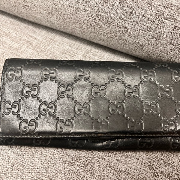 GUCCI經典黑色壓紋Logo長夾-7