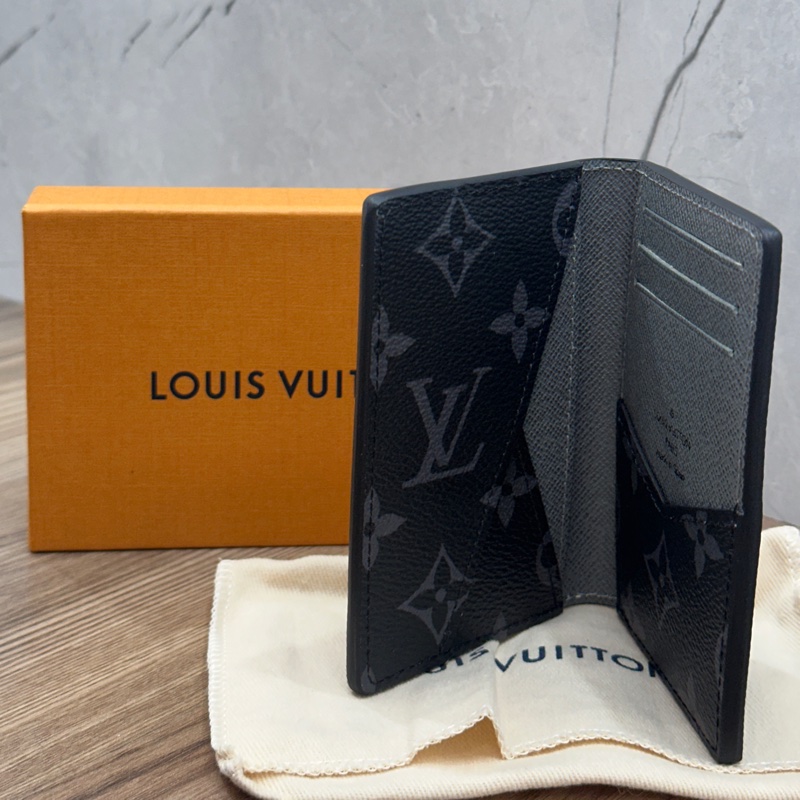 LV 雙色卡夾 此款限量 晶片款-0