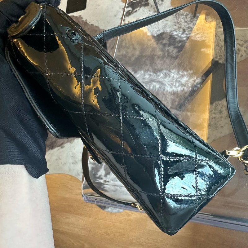 Chanel 香奈兒黑金漆皮菱格紋方胖子貝嫂扣雙肩包-4