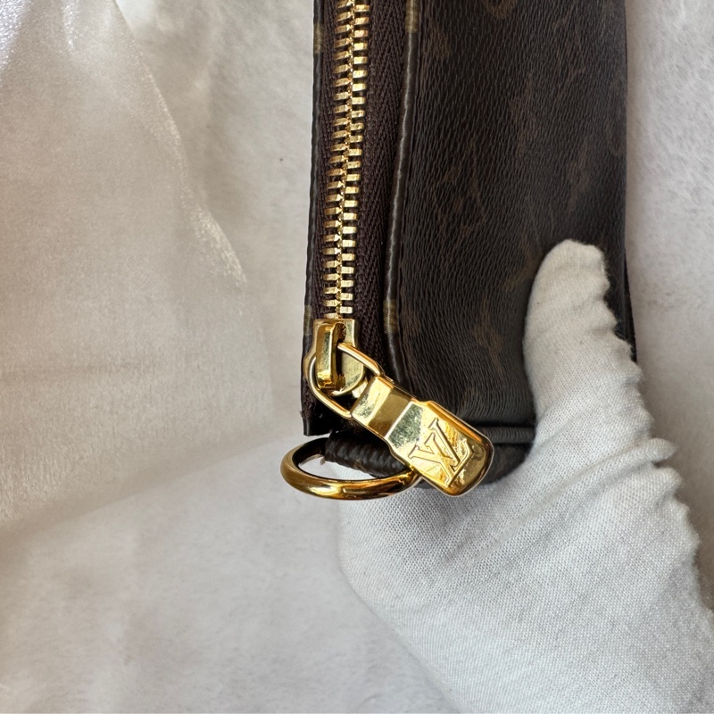 “五月優惠價” 🥰LOUIS VUITTON 老花五合一麻將包-墨綠色肩帶-34