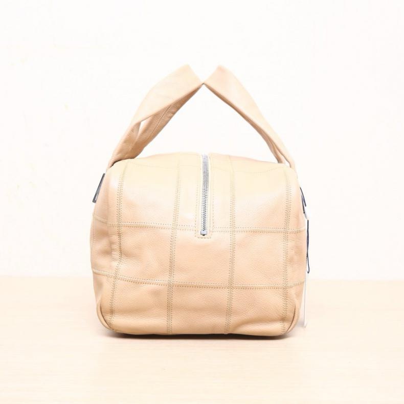 CHANEL(香奈兒) 奶茶色 8開 銀扣 冰格 保齡球 28CM-1