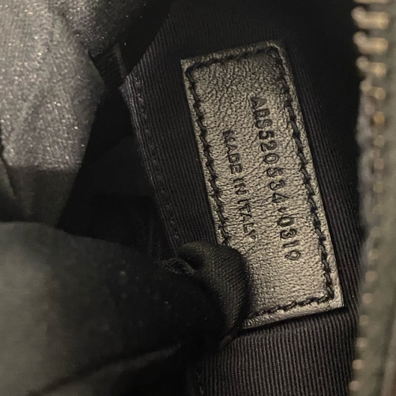 🏷️ysl so black相機包/近新商品-16