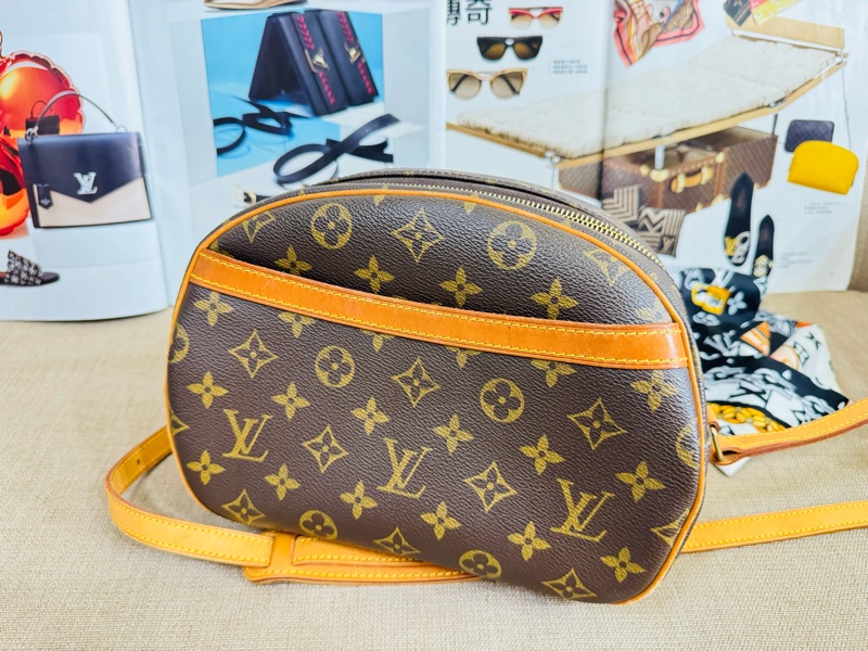 售 二手 真品 LV M51221 經典Monogram 柏芝 蘋果 石頭包 斜背包-1