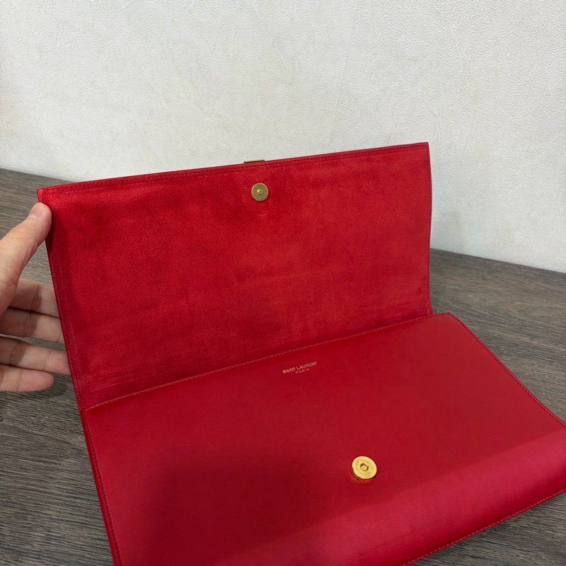 YSL 311213 紅色 牛皮 Y 金釦 Logo 手拿包 信封包 化妝包 晚宴包 腋下包-24