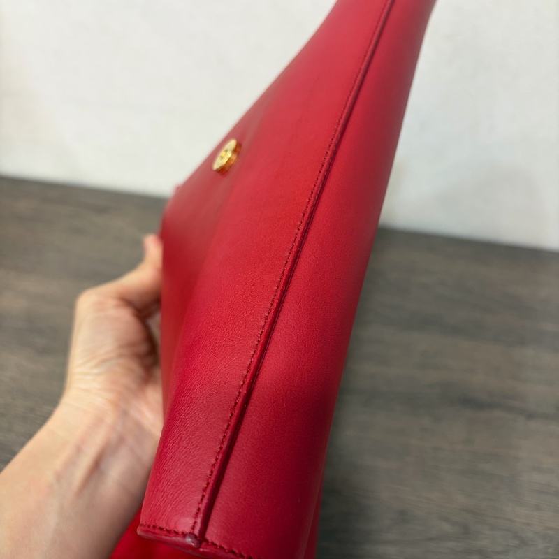 YSL 311213 紅色 牛皮 Y 金釦 Logo 手拿包 信封包 化妝包 晚宴包 腋下包-30