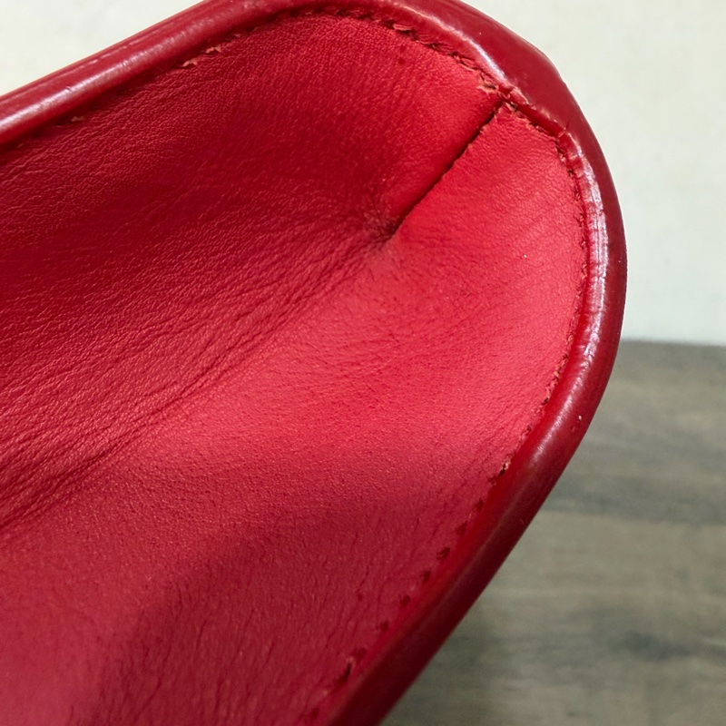 YSL 311213 紅色 牛皮 Y 金釦 Logo 手拿包 信封包 化妝包 晚宴包 腋下包-37