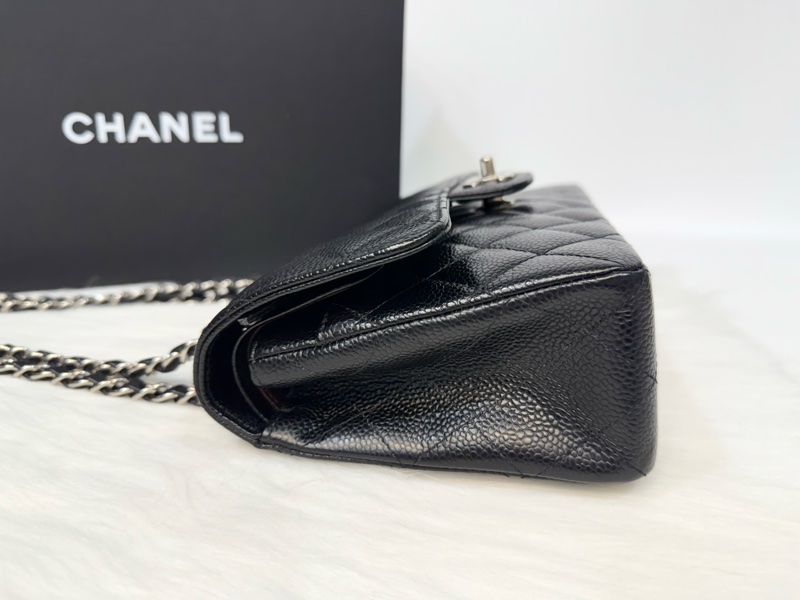 CHANEL包包黑銀揉製牛皮限量銀針徽章款2.55 24CM-13