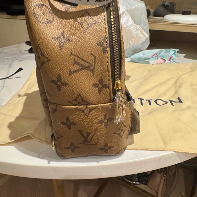 lv backpack-15