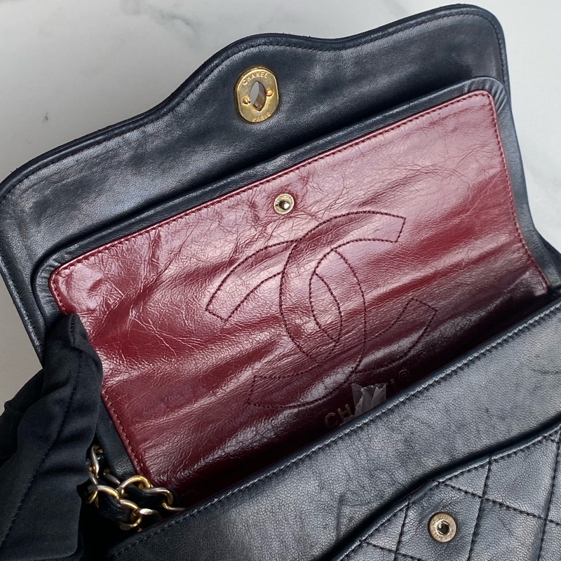 Chanel vintage 巴黎限定鴛鴦釦cf-11