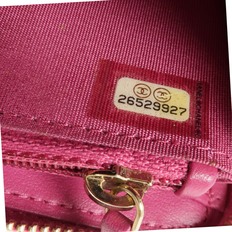 CHANEL 皮革Zipper Wallet金扣錢包-7