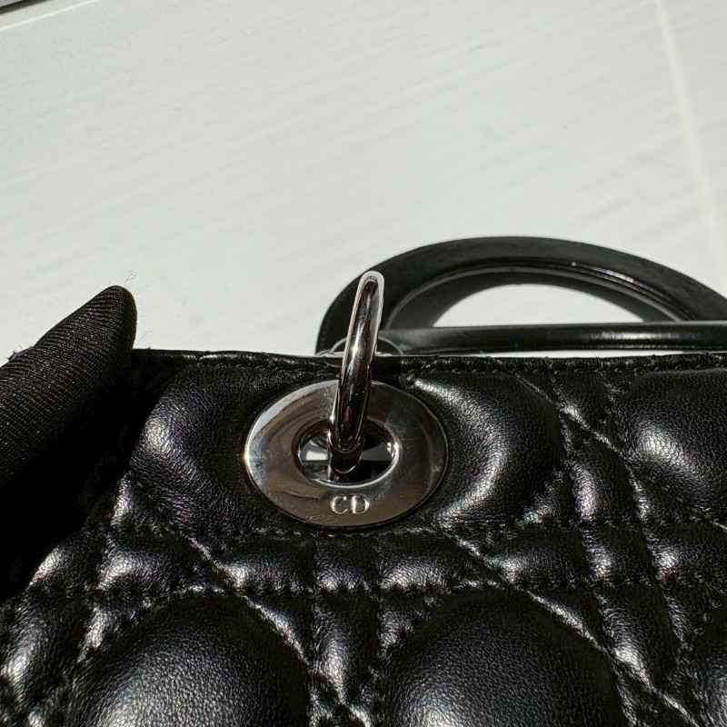 Dior 銀釦黑羊皮藤格紋戴妃包 25-9