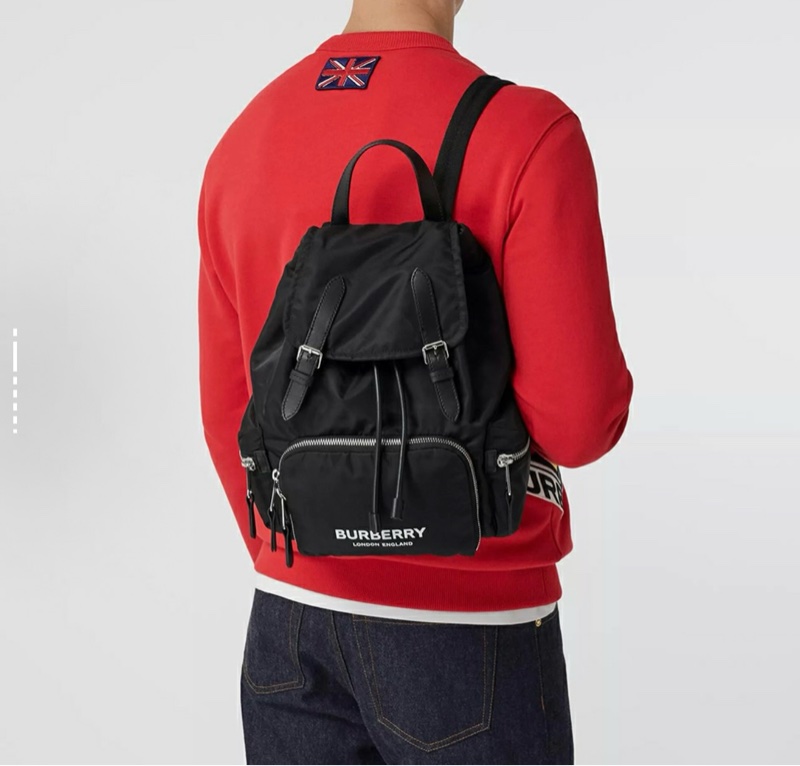 Burberry博柏利 Logo印花翻蓋大容量背包 男女同款-0