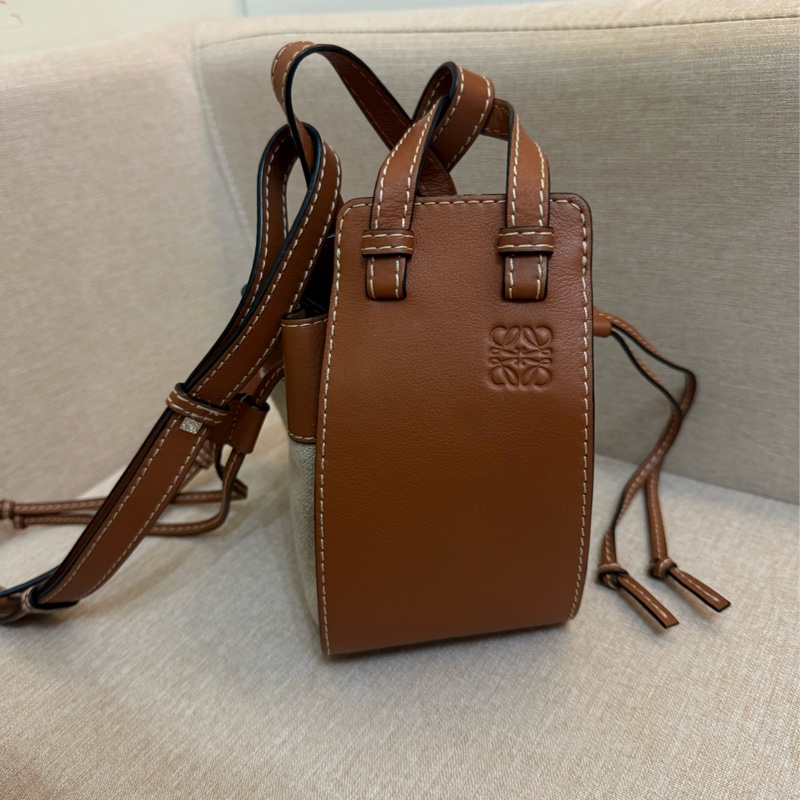 LOEWE 棕色 mini小牛皮拼接帆布經典吊床包/肩 背包/斜背包/手提包-3