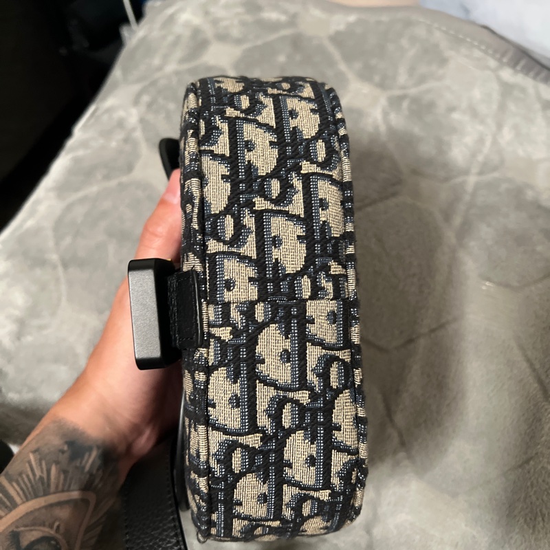 dior saddle 迷你翻蓋郵差包-10