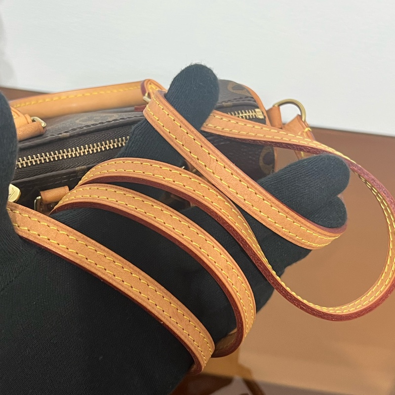 母親節好禮❤️Louis Vuitton Speedy Nano-17