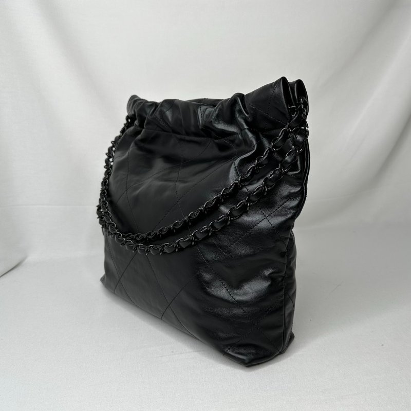 CHANEL So Black全黑小號22包-4