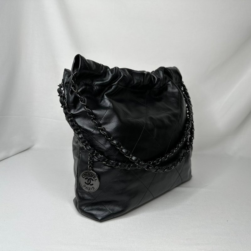 CHANEL So Black全黑小號22包-5