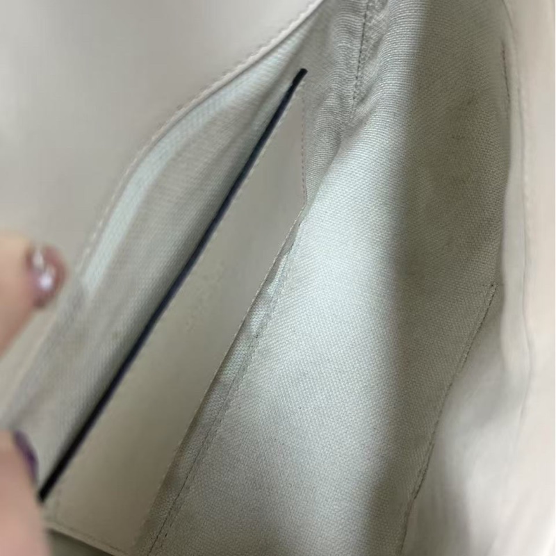 《完美·二手精品》 Gucci新款馬蒙方胖子 白色-6
