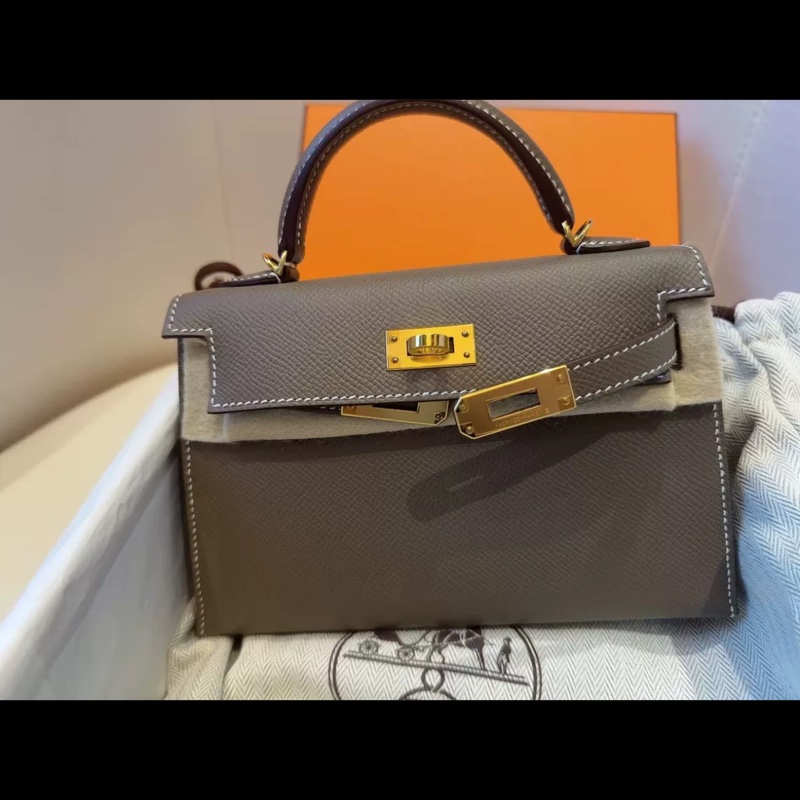 99新 Hermes愛馬仕mini Kelly二代大象灰金扣epsom皮 U件 塵袋 肩帶-0