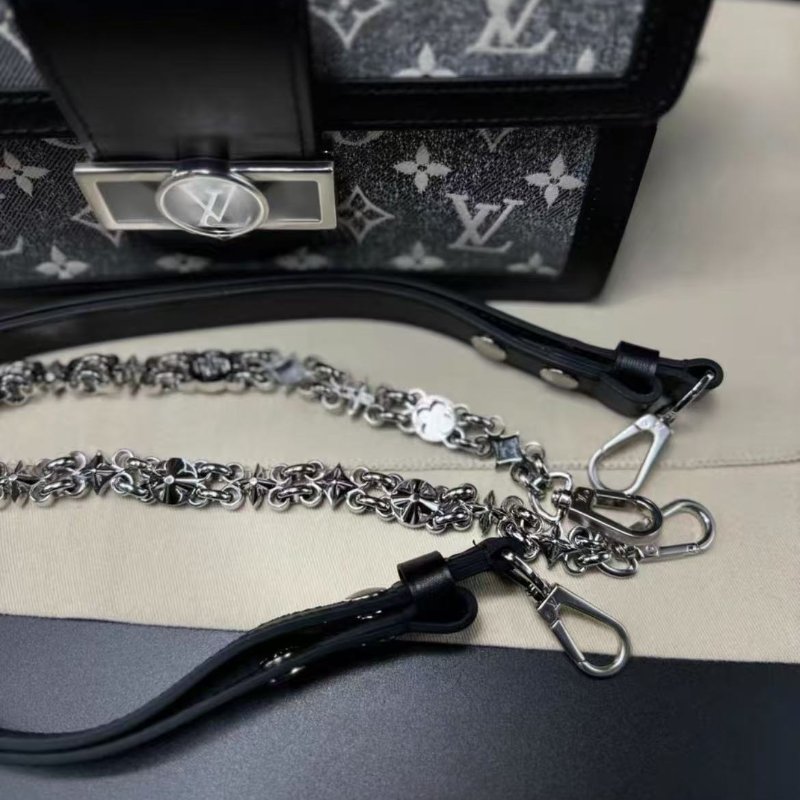 Lv 達芙妮 中號 黑單寧 全新 配件齊全-1