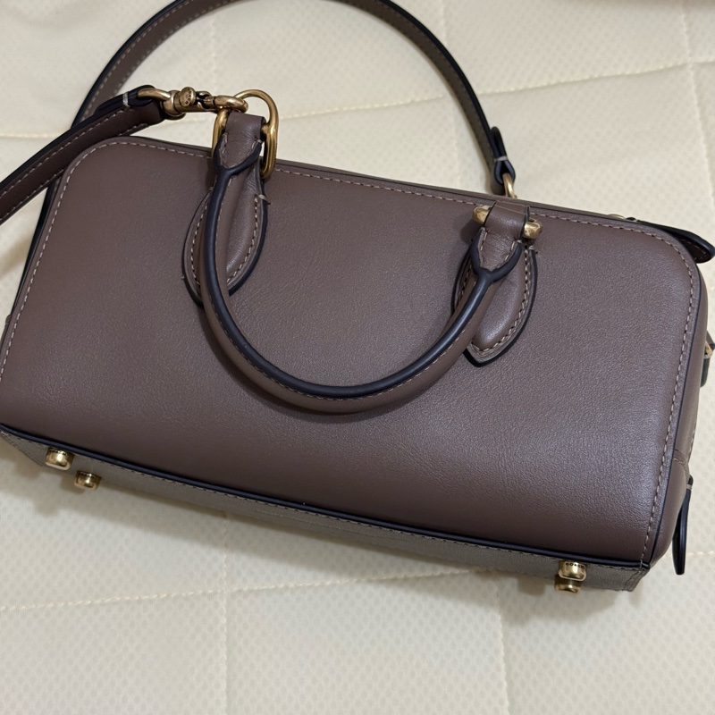 COACH BOWERY SATCHEL 22 手袋-1