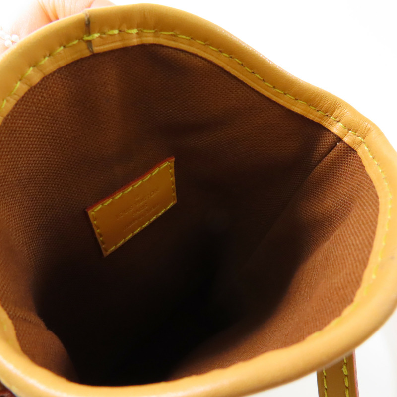 LOUIS VUITTON Monogram Fold Me Pouch金扣肩背袋-11