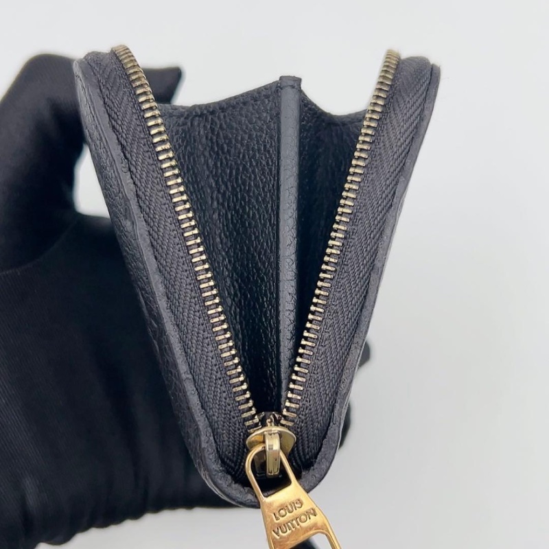 💝FuFu.Style ⟡.·* LV 黑色壓紋短夾-4