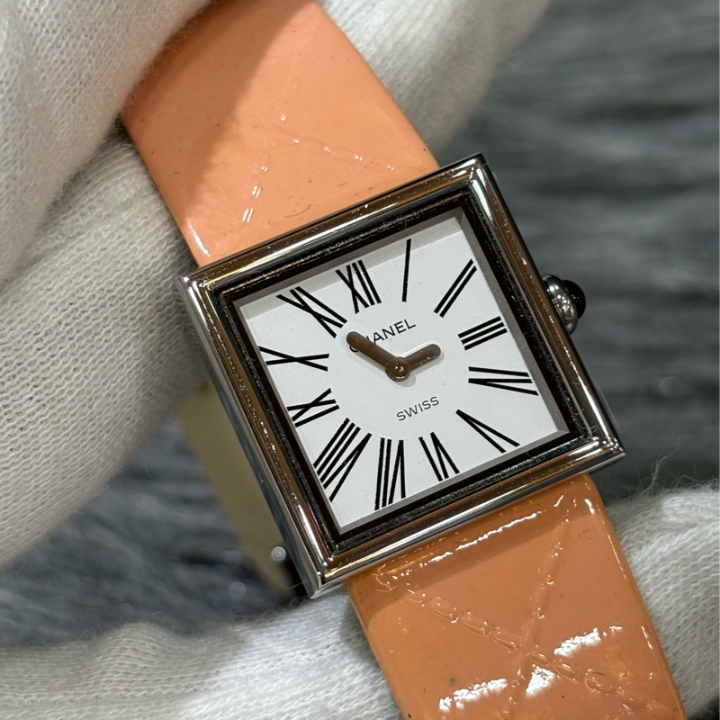 CHANEL 香奈兒 H1666 MADEMOISELLE 銀色方面 羅馬數字 粉紅 手錶 石英錶-3