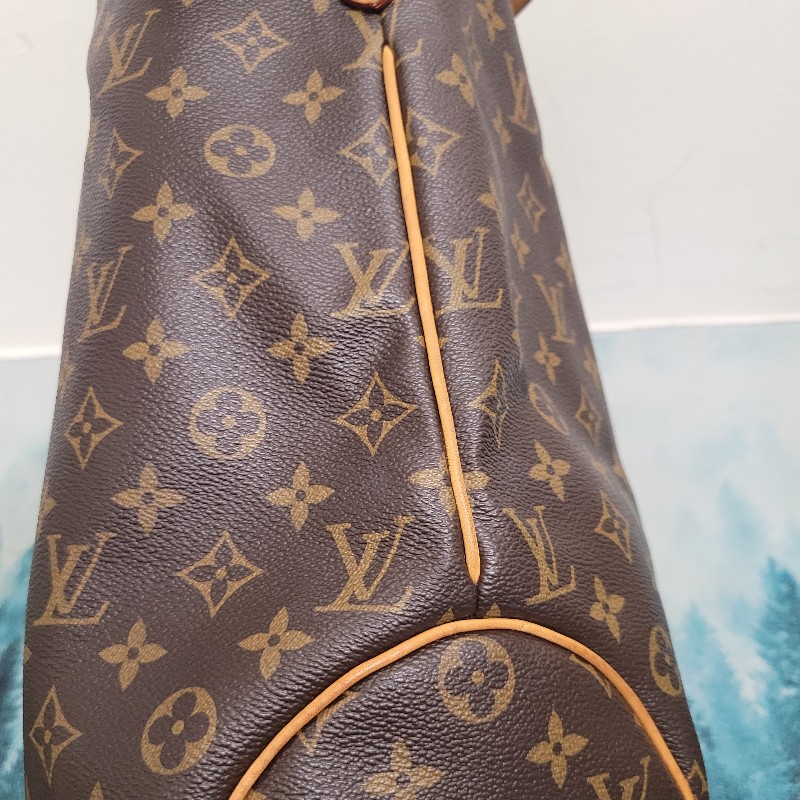 Louis Vuitton
LV Delightful 城市包-9