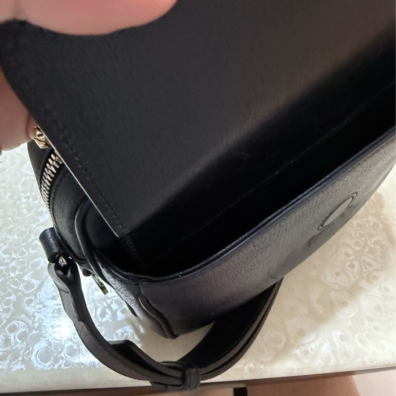 GUCCI Blend肩背包 有購證 2024/12購買 GG SUPREME SMALL CROSSBODY BAG Gucci 斜背包 男生 皮革-22