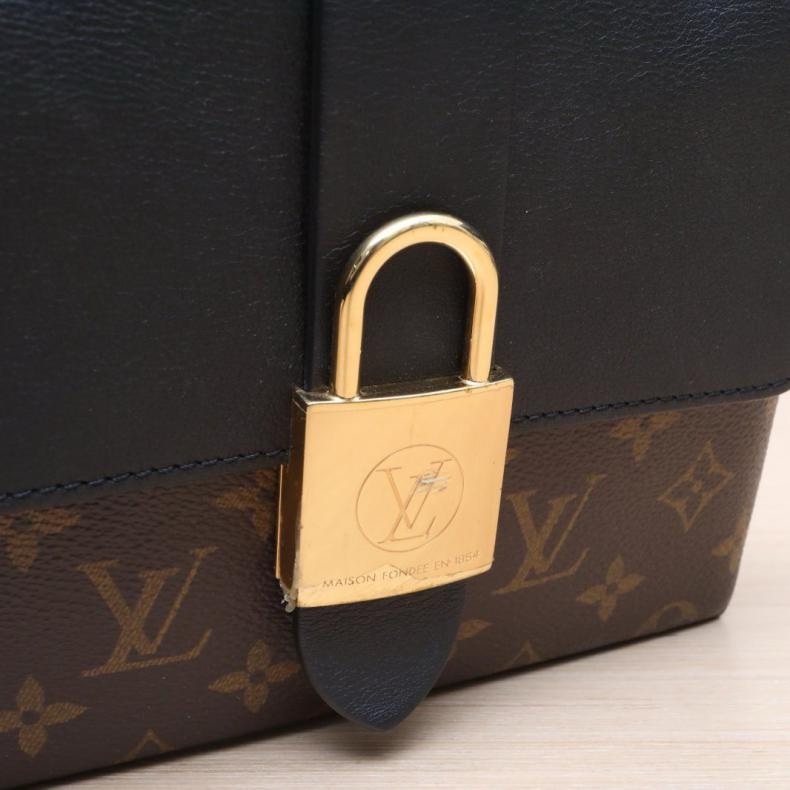 LOUIS VUITTON(路易威登) Locky BB 鎖頭包 黑色 PVC 金扣 2019-5