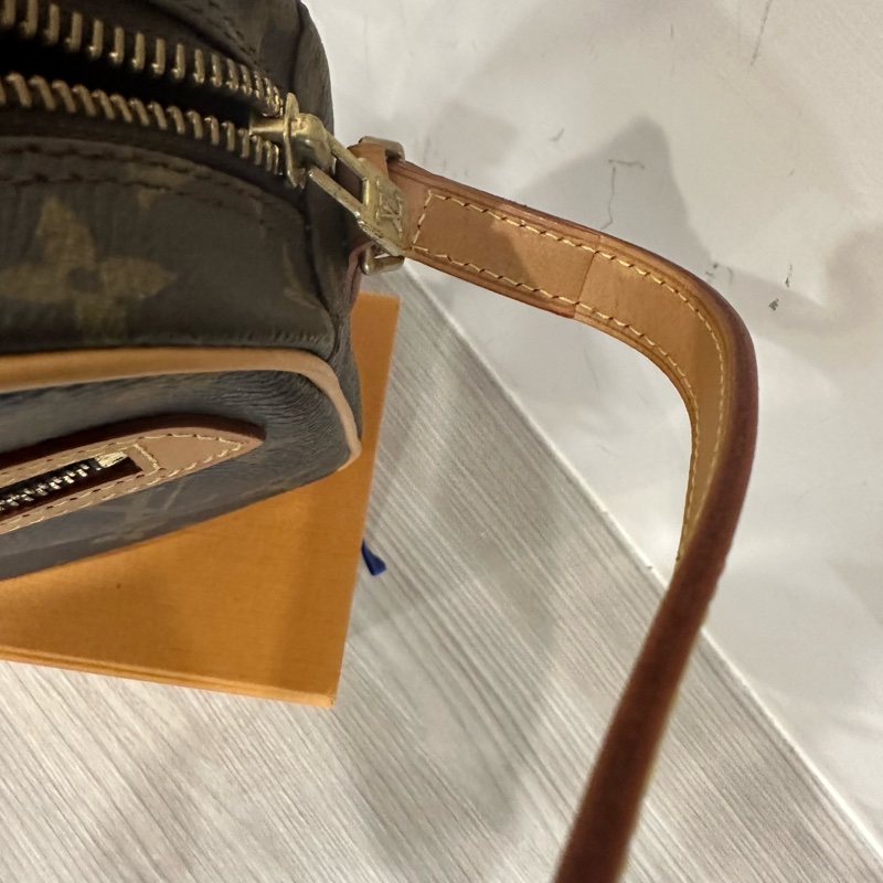 99新🌟#LV 雙面 #郵差包 #開口笑 #蘋果包 #斜背包 老花-24