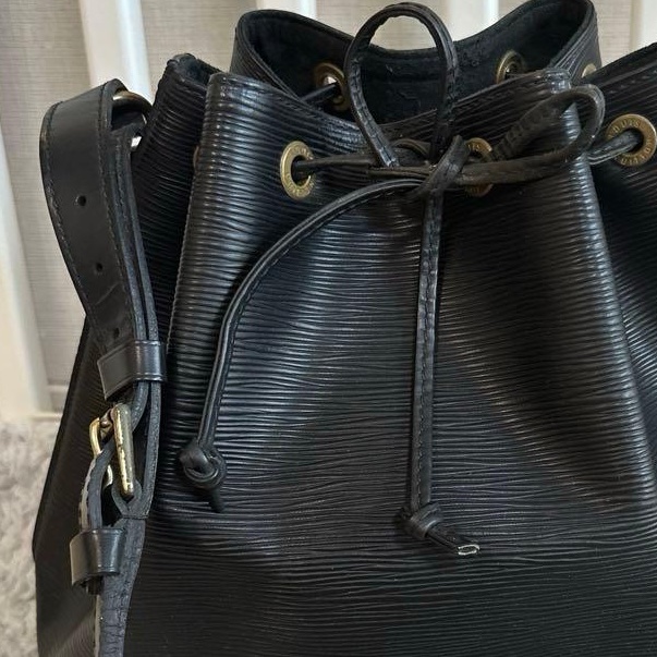 💝FuFu.Style ⟡.·* LV EPI 水波紋單肩包-6