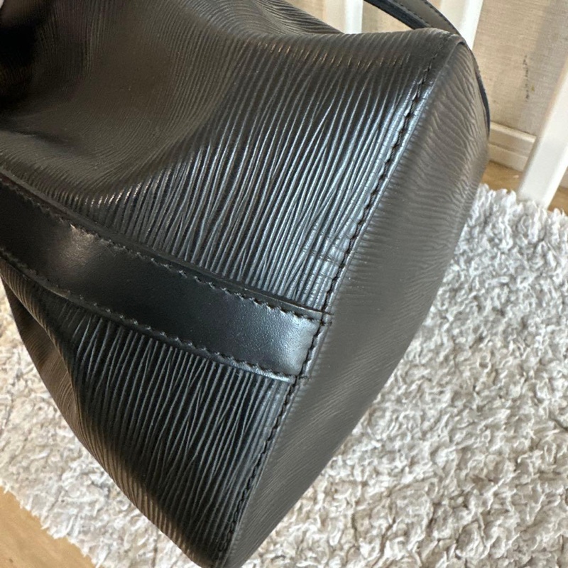 💝FuFu.Style ⟡.·* LV EPI 水波紋單肩包-13