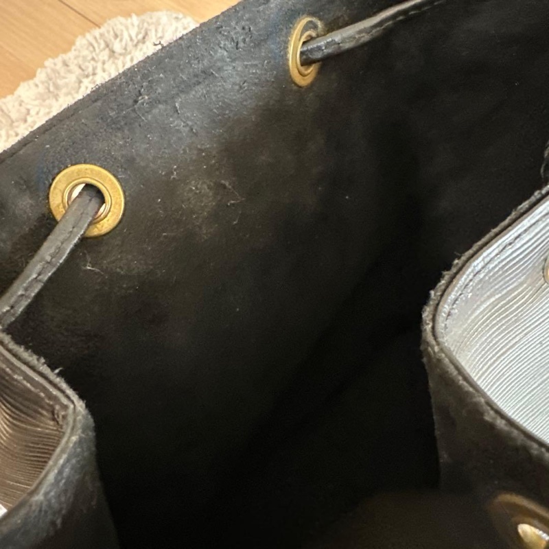 💝FuFu.Style ⟡.·* LV EPI 水波紋單肩包-34