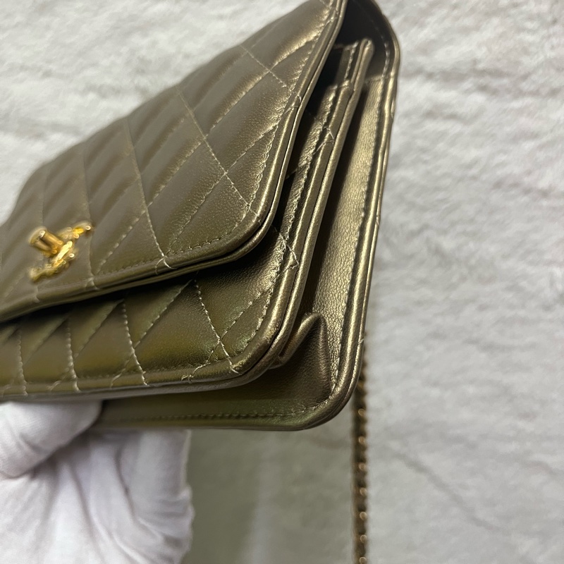 Chanel 金色絎縫皮革 CC鏈條錢包（晶片新款）-28