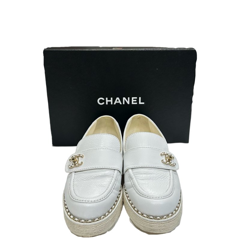 CHANEL CC LOAFERS-0