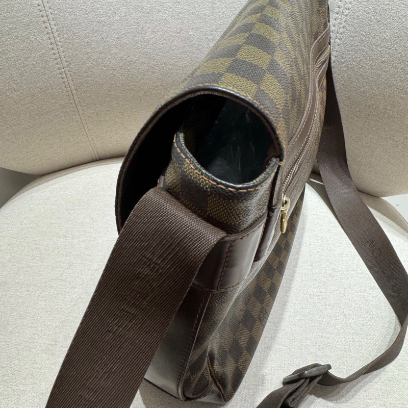Louis Vuitton-25