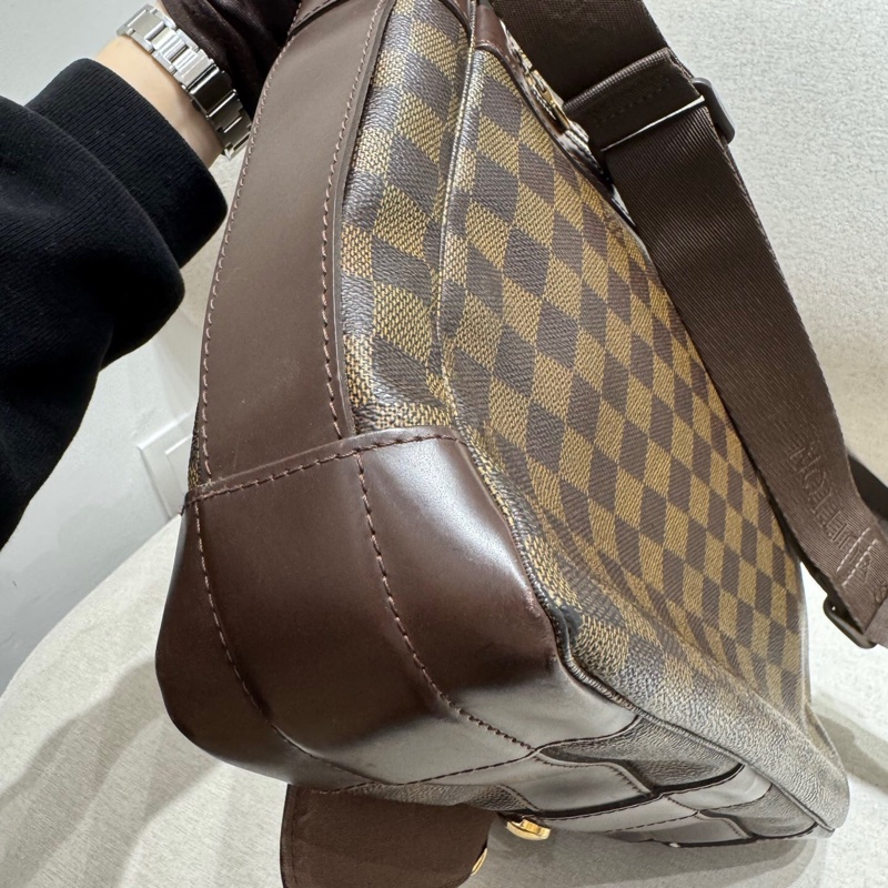 Louis Vuitton-27