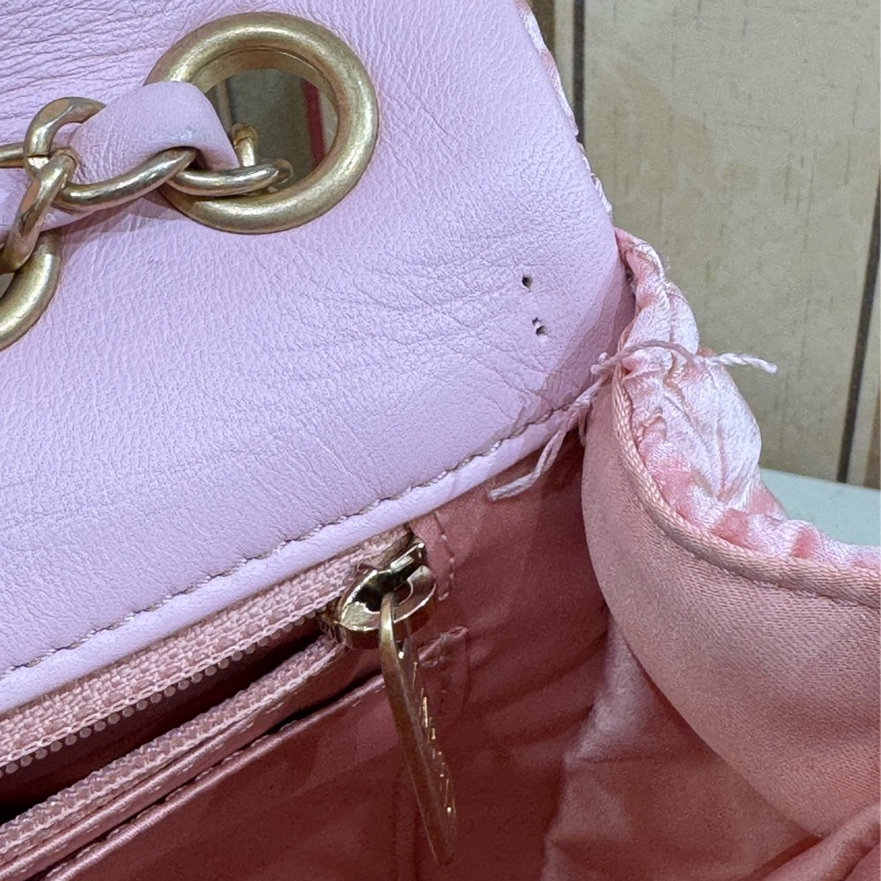 CHANEL 緞面皺摺CF 粉色 千金大小姐必備 26開-5