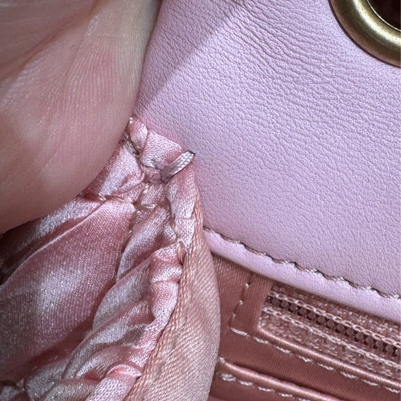 CHANEL 緞面皺摺CF 粉色 千金大小姐必備 26開-6