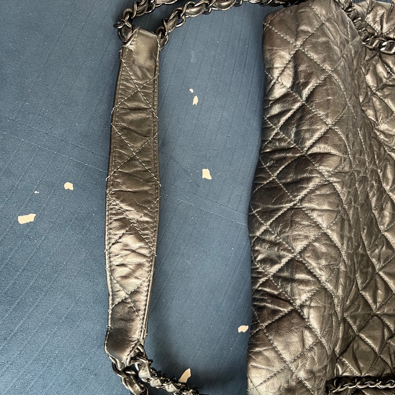 Chanel Metallic Dark Grey Quilted Chain Me-5