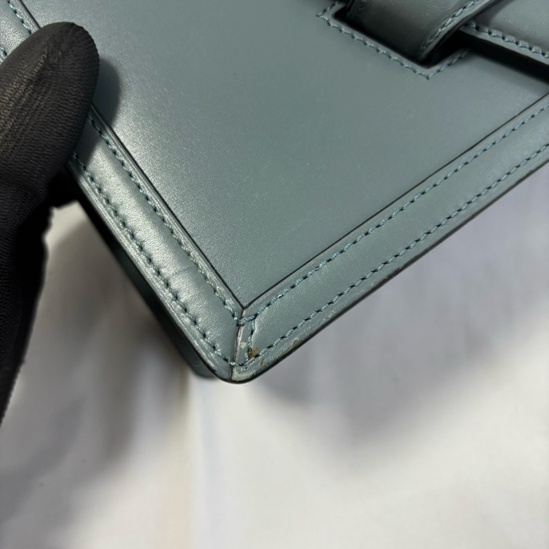 【LOEWE】Barcelona 三角金屬設計皮革肩背包（霧霾藍）-22