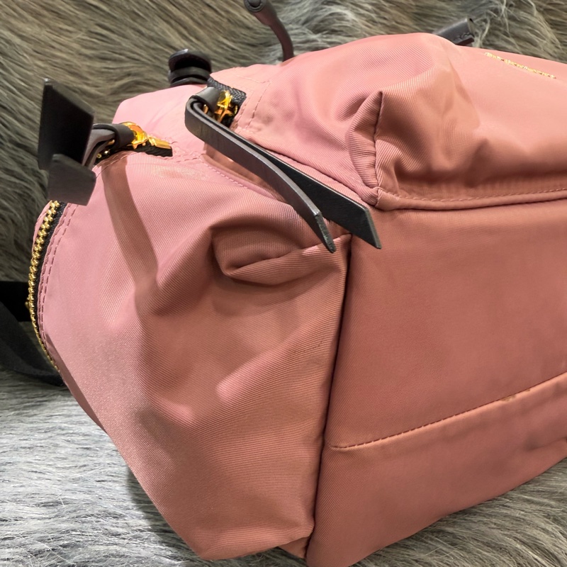 BURBERRY the RUCKSACK 梅粉色 尼龍 金鍊 中款 背包 後背包 束口包-5