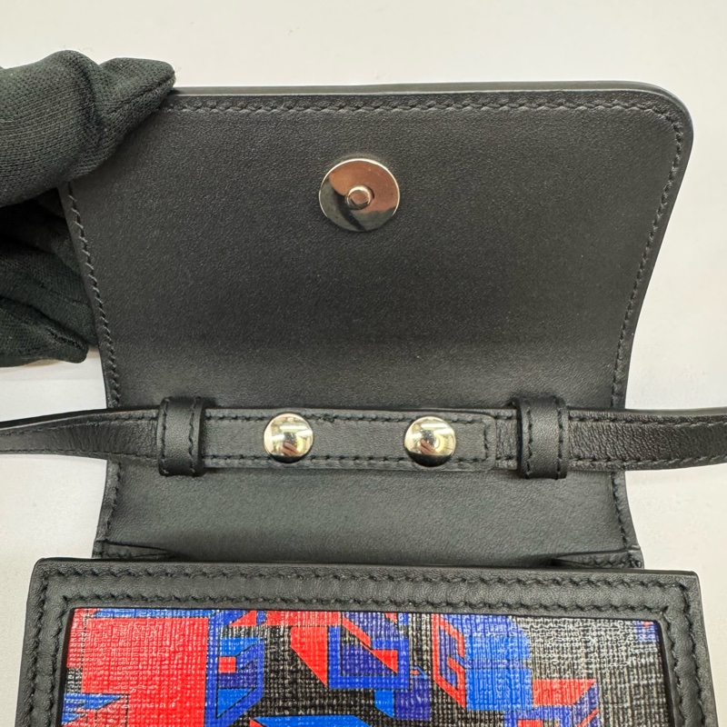 GUCCI PVC帆布 Square G Space Pochette 斜背包/手機包-5