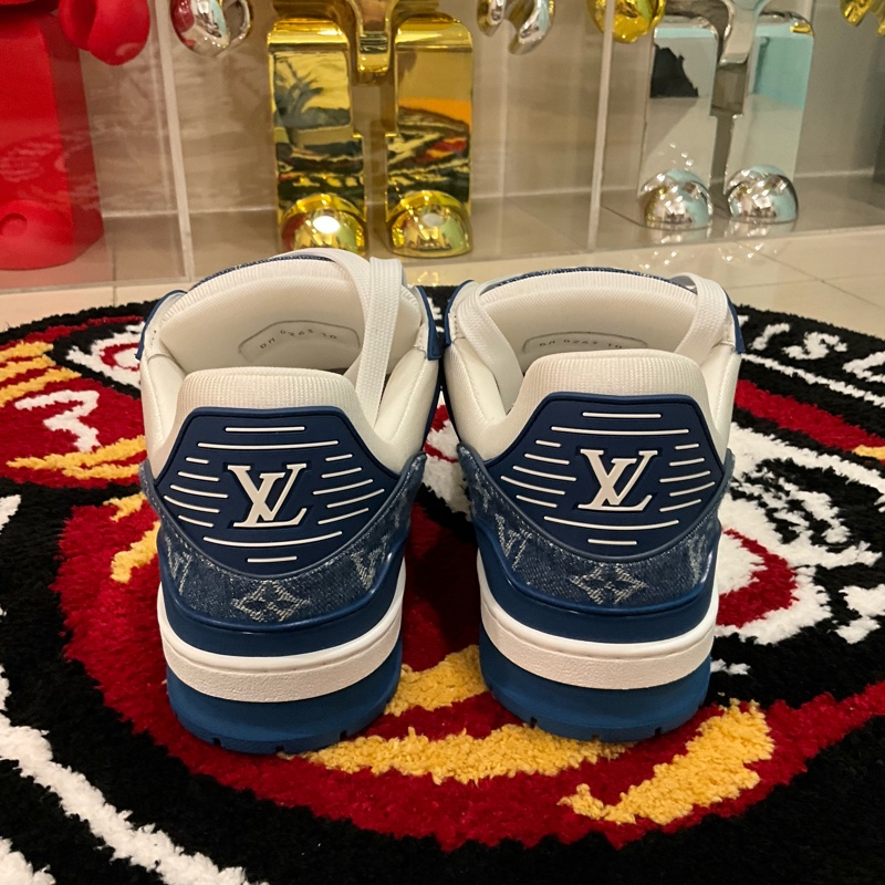 LOUIS VUITTON-6