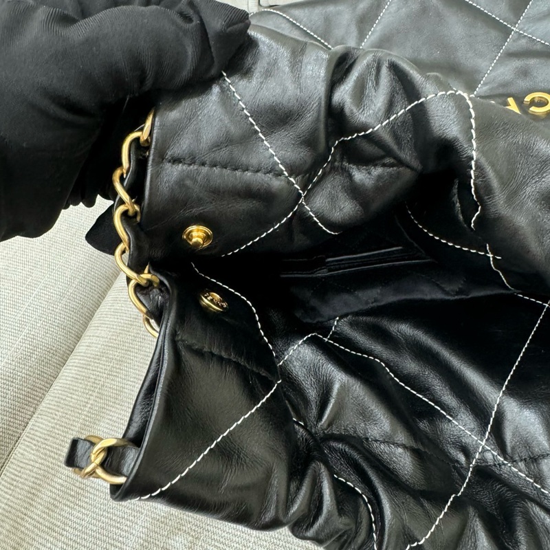 香奈兒 CHANEL 22bag 黑金 走白線 中號-22
