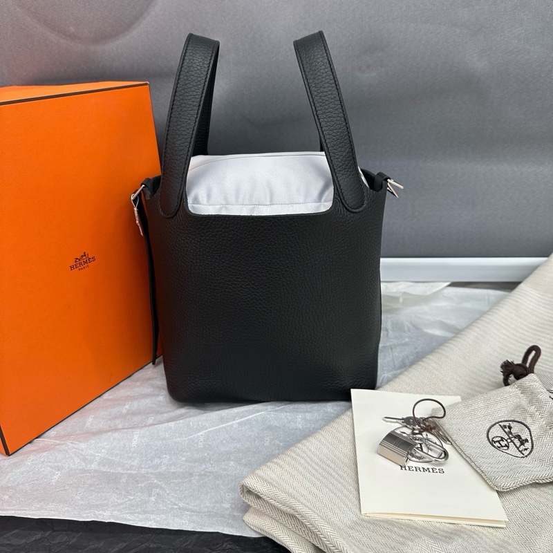 全新大全配🈶️23年購證❤️ #愛馬仕 #黑銀 #菜籃子 18cm #picotin #hermes-4
