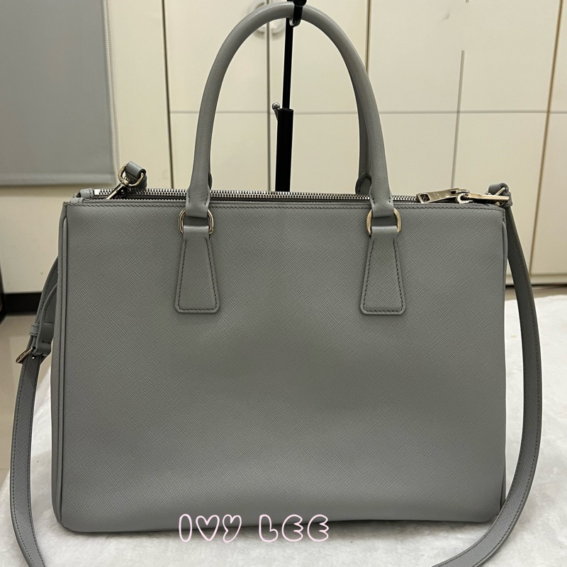 Prada 大象灰 防刮牛皮 手提包 殺手包 斜背包 1BA274 二手精品-1